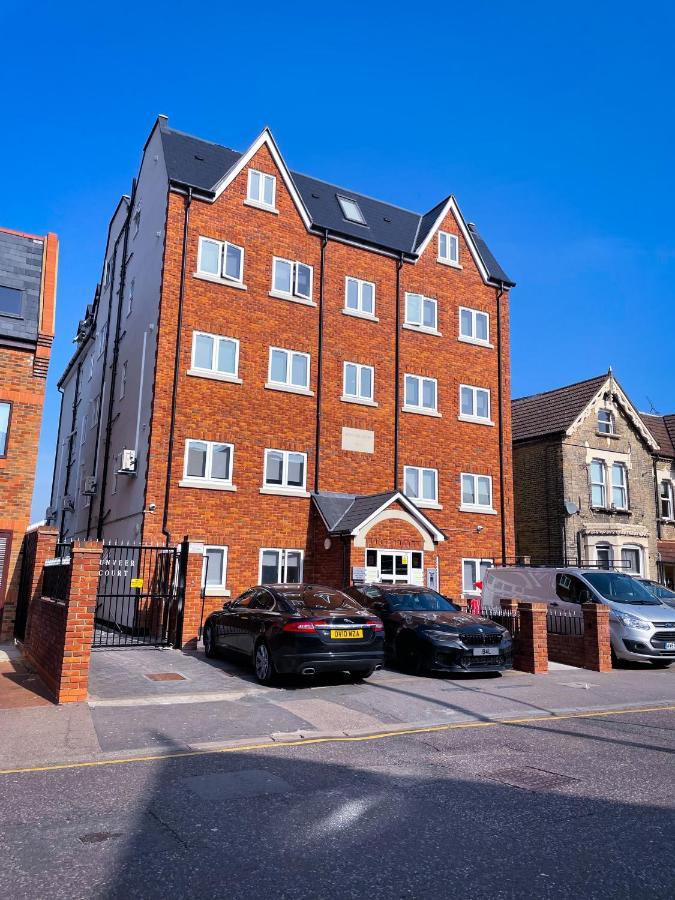Ilford Luxury Apartments Extérieur photo